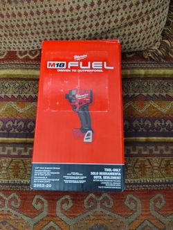 Milwaukee impact drill 150$  brand new nuevo