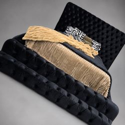 BLACK TUFTED PLATFORM BED 🖤✅🖤