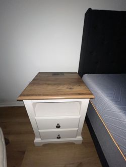 Night stand