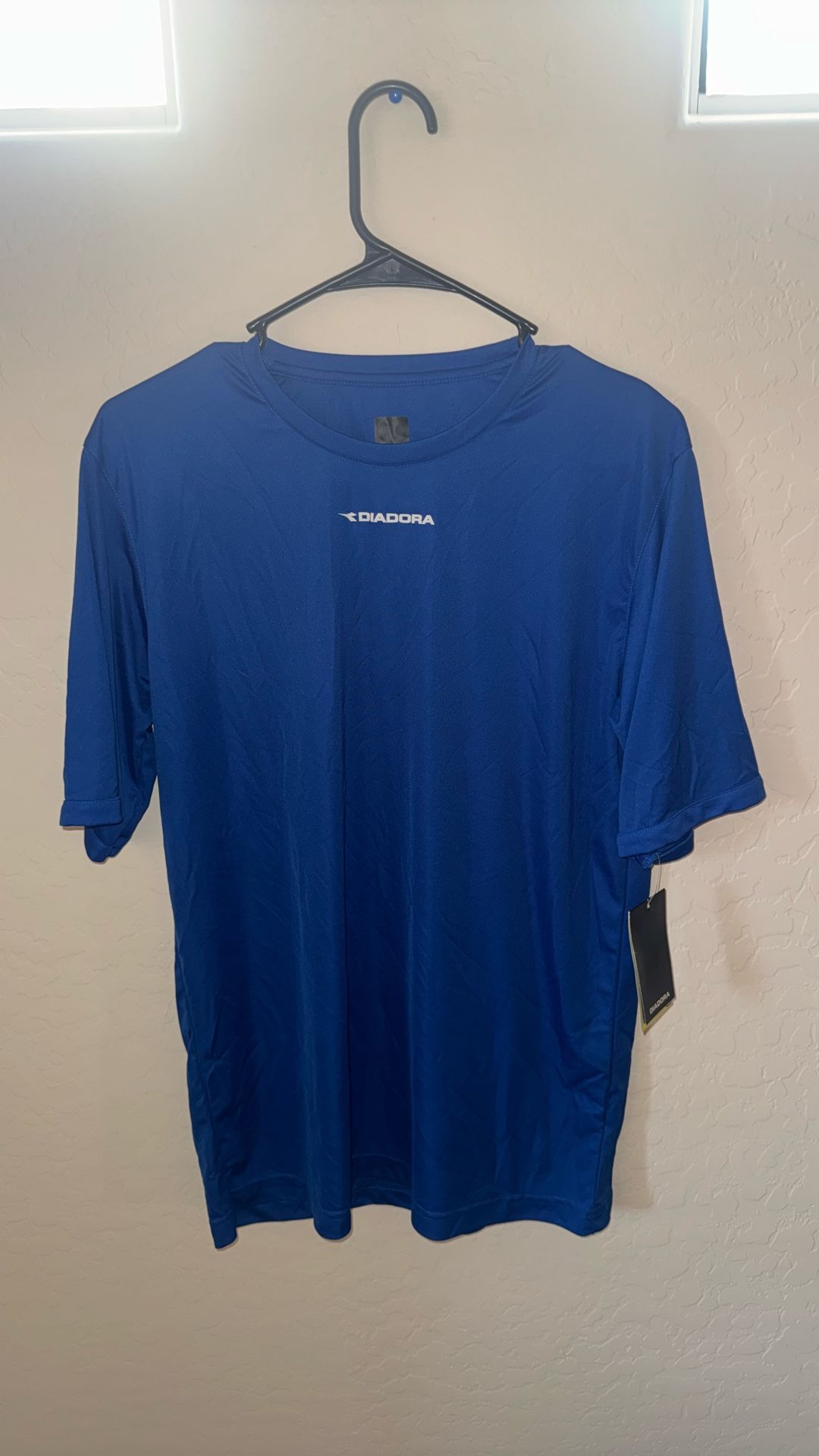 diadora soccer jersey small size