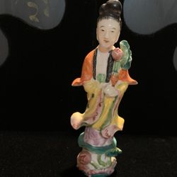 Vintage Chinese Porcelain Figure 