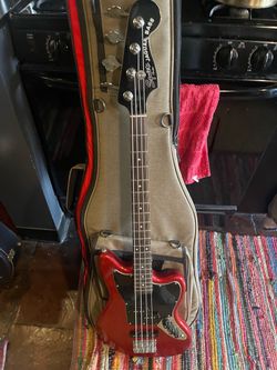 Squire Jaguar Bass