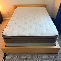Bed with mattress and box spring FULL