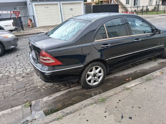 Mercedes Benz