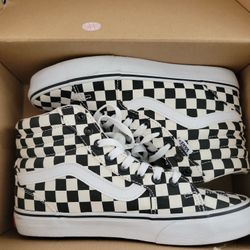 Checkered Vans size 9