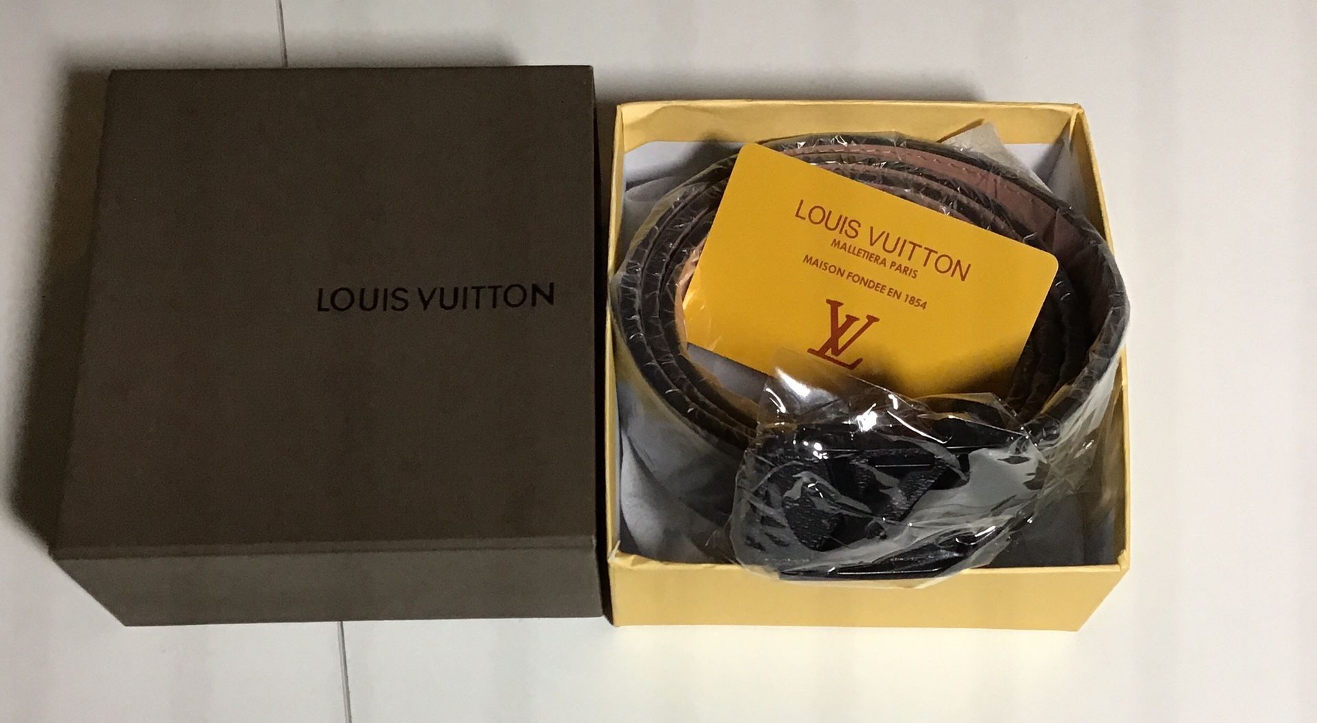 Louis Vuitton X Supreme Belt