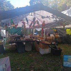 YARD SALE !!!    1582  Osowaw  Blvd.