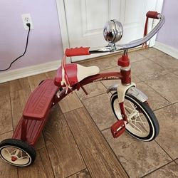 Radio Flyer Tricycle Good Condition 