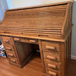 Roll Top oak Desk