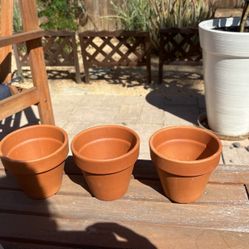 3 Clay Plant Pots