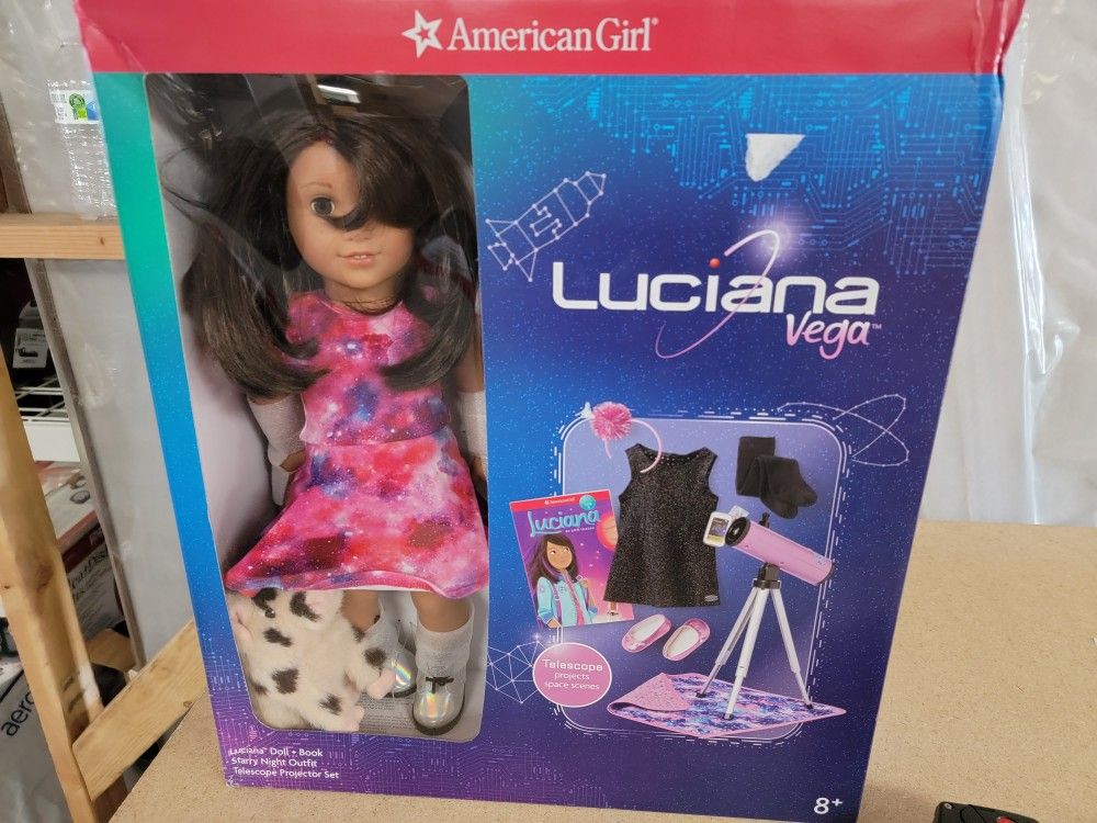 American Girl Luciana Vega 18\
