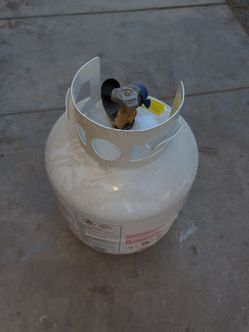 Propane bottle, full