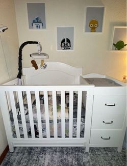 DaVinci Charlie 4-in-1 Convertible Mini Crib & Changer - White