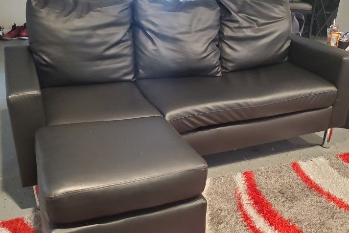 New And Used Leather Sofas For In Joliet Il Offerup - Modani Monte Carlo Black Sectional Leather Sofa New And Used Leather Sofas For In Joliet Il Offerup - Modani Monte Carlo Black Sectional Leather Sofa