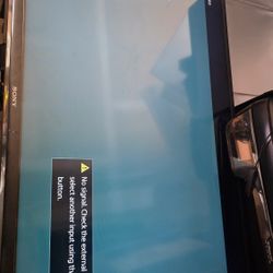 Sony 40-inch TV, no remote control, KDL-40W650D