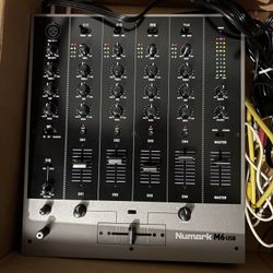 Numark M6 Mixer
