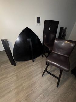Nice Leather High-Top Dining Table Set – 4 Chairs