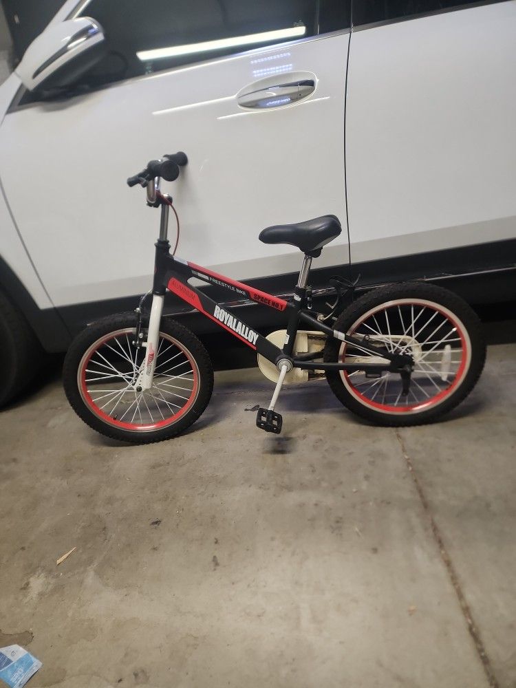 Royalalloy Space No 1