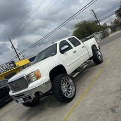 GMC Sierra Texas Edition Has New Motor 