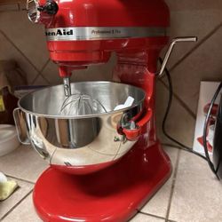 Kitchen Aid Mixer 
