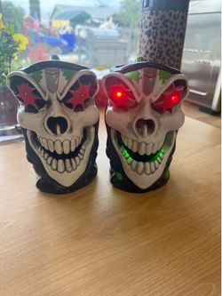 Collectors cups - grave digger