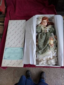 Duck House porcelain doll Peggy