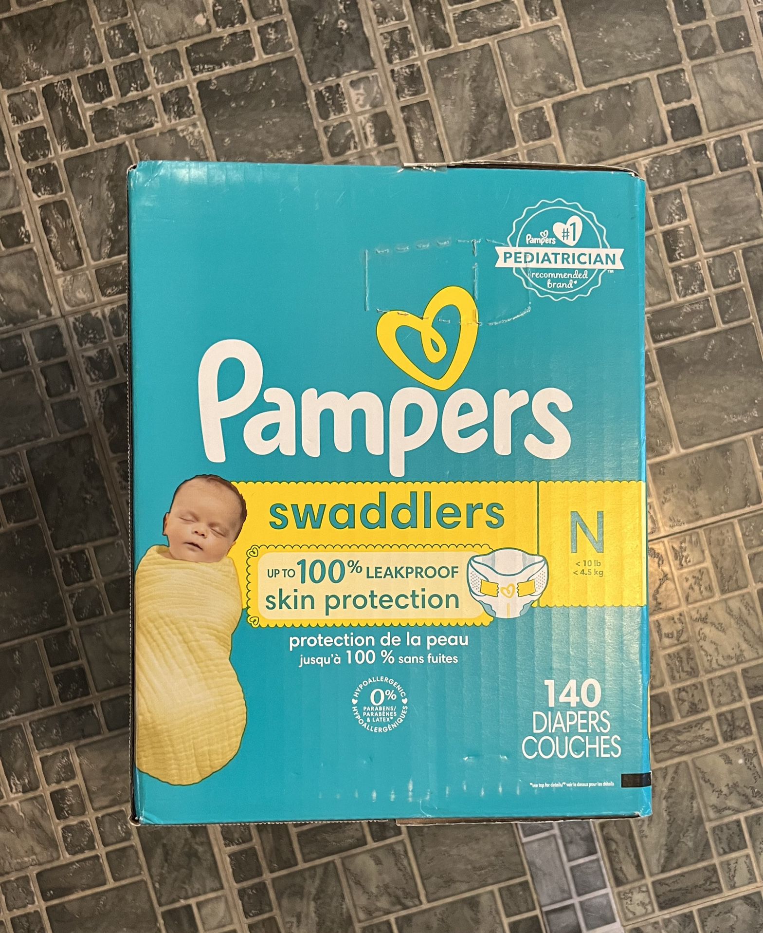 Pampers Swaddles Newborn 140 Count New
