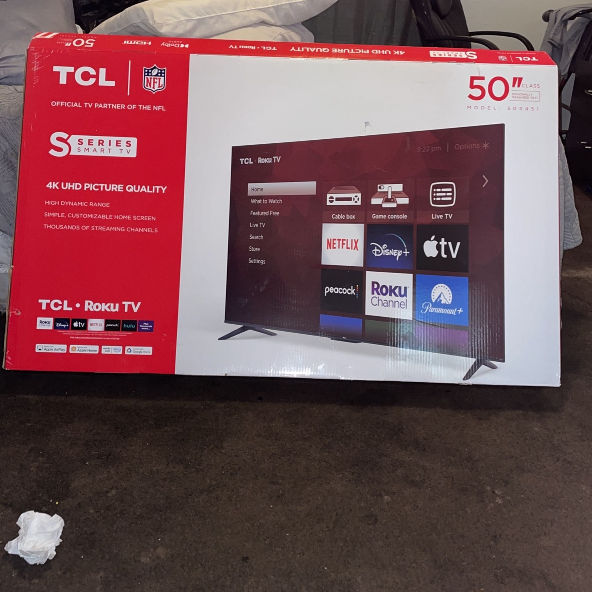 TCL  ROKU TV