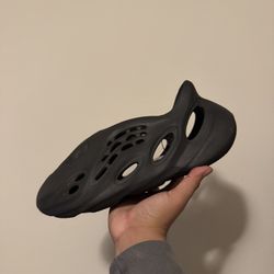 Yeezy Foam Runner Onyx Black Size 10