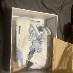 Jordan 4s Forget Me Not 