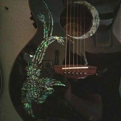Luna Phoenix Guitar 
