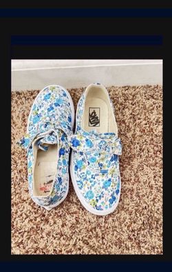 Zapatos Vans Para Niñas Como Nuevos Size 2 $30 Firme