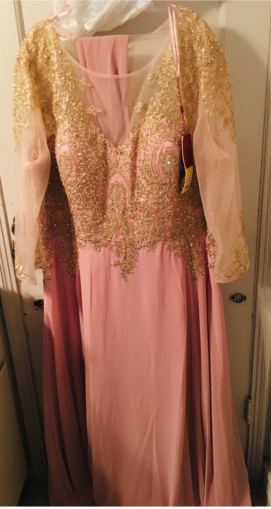 Beautiful dress blush pink and very good condition