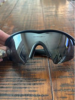 Oakley Sun Shield Sunglasses - LIKE NEW