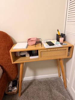 Desk/ Table
