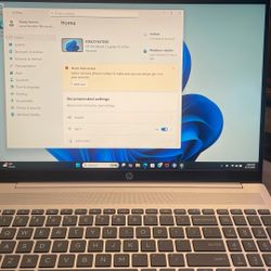 Omni Book 5 Touchscreen Laptop