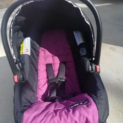 Graco Infant Car Seat