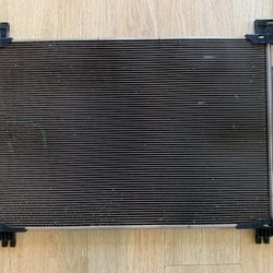 2014-18 Toyota Highlander Ac Condenser 3.5L 6 Cylinder Part