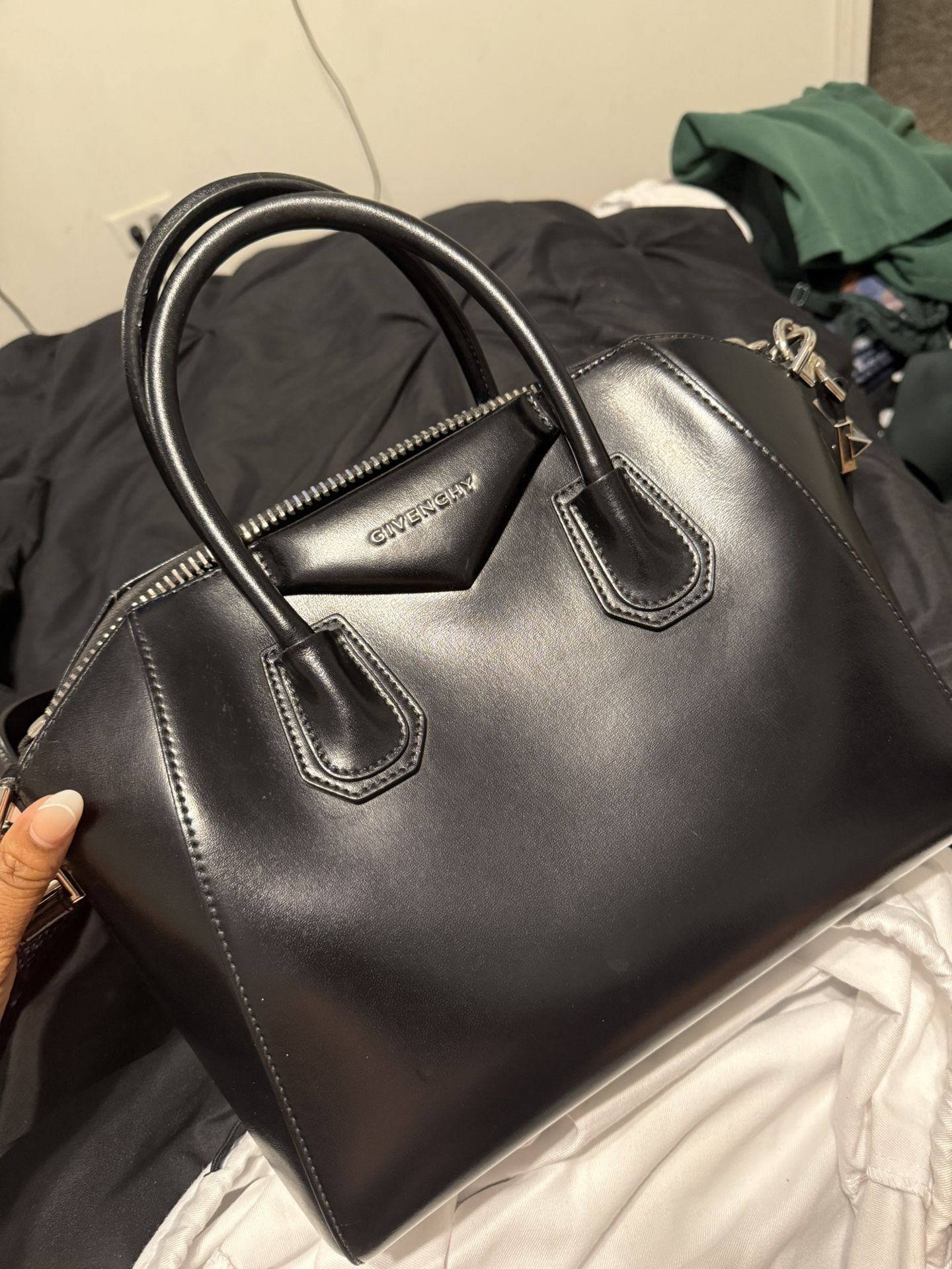 Givenchy Medium Antigona Bag