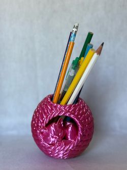Pen Holder