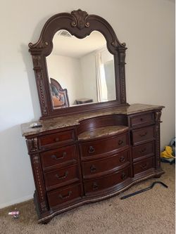 4 pieces, wood and marble top