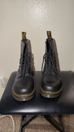 Dr. Martins Boots