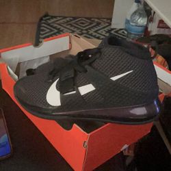  Nike Air Force Max II
