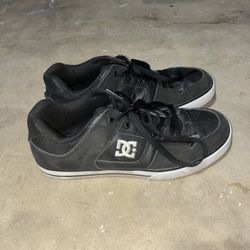 DC Pure skate shoes