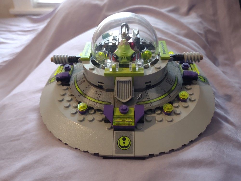 Vintage Lego UFO Space 🚀 Ship And Pilot