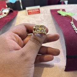 14k Nugget Diamond Ring 15.1 Grams Size 9