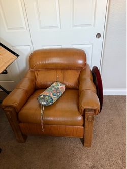 Leather lounge chair