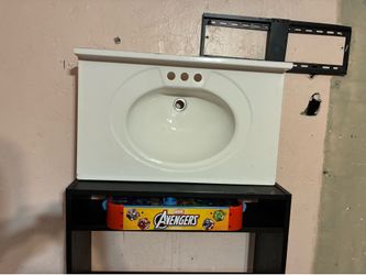 New porcelain sink