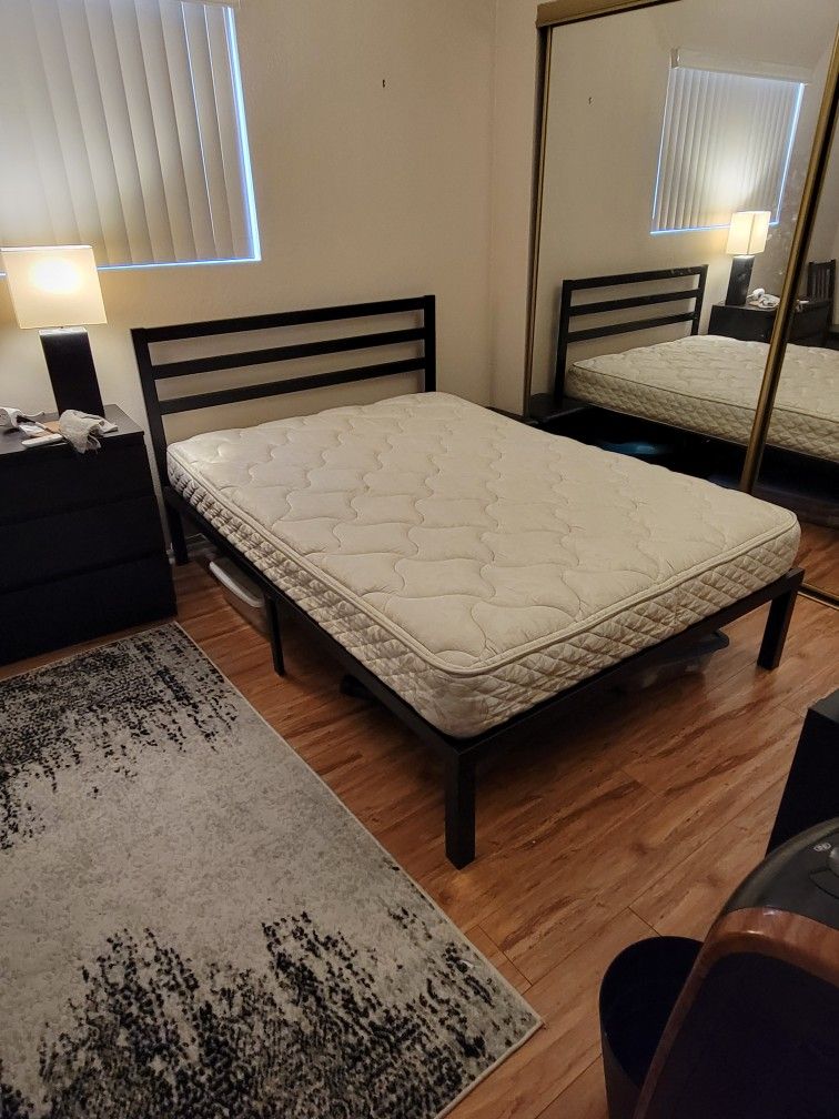 Full Size Bed & Mattress