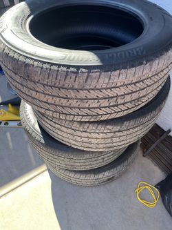 Tire Set 275/60/R20